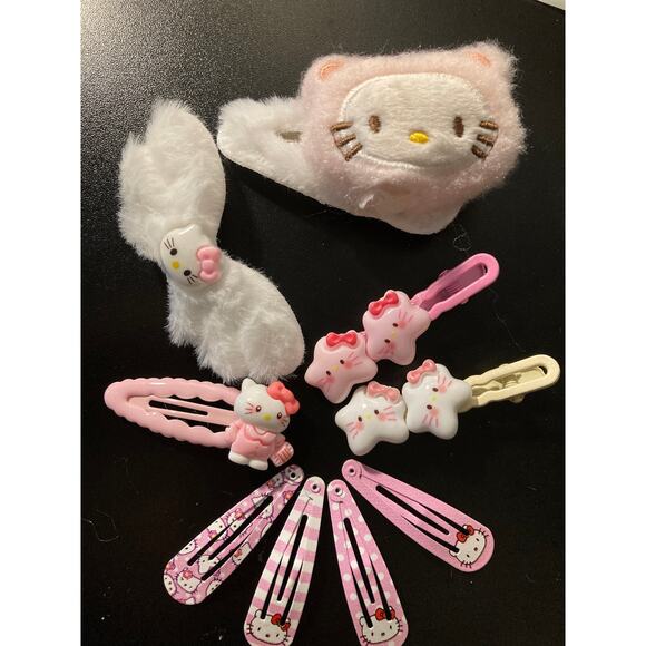 Hello kitty hair clips - Picture 1 of 4